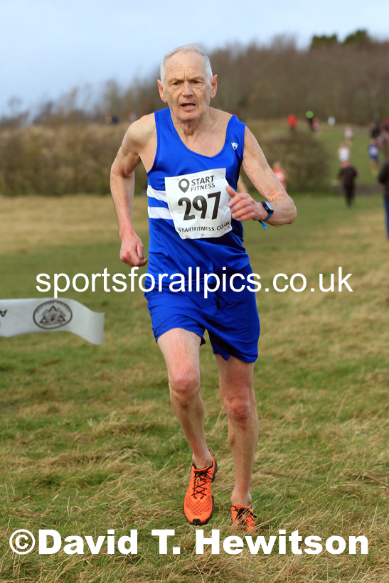 Womens and mens 35 to 65 plus, 2022 NEMAA Open Cross Country Champs., Wallsend, Tyne and Wear. Photo: David T. Hewitson/Sports for All Pics